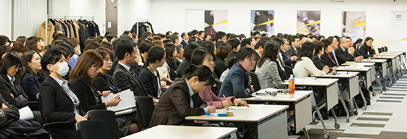 年間活動報告・講演会